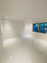 3125 Oakland Shores Dr in Oakland Park, FL - Building Photo - Building Photo