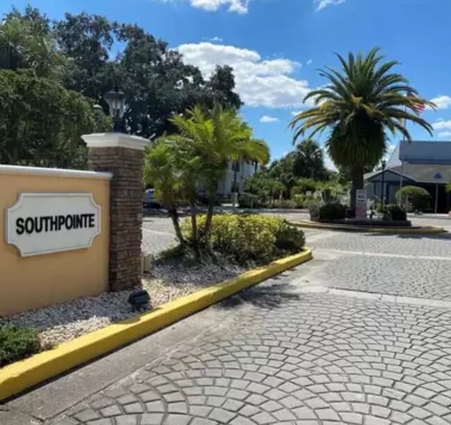 3828 Southpointe Dr, Unit L-1 in Orlando, FL - Building Photo - Building Photo