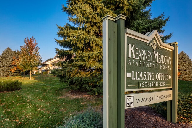 Kearney Meadows in Waunakee, WI - Foto de edificio - Building Photo