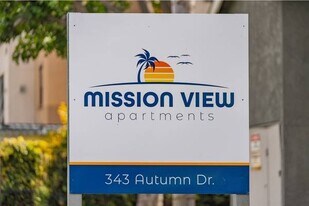 343 Autumn Dr, Unit 109 in San Marcos, CA - Building Photo