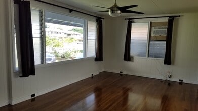 45-922 Keaahala Pl in Kaneohe, HI - Building Photo - Building Photo
