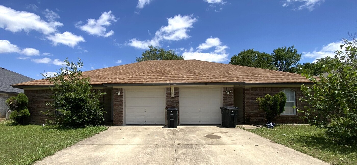 3210 Toledo Dr, Unit #A in Killeen, TX - Building Photo