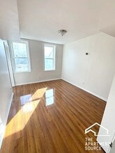 8444 S Buffalo Ave, Unit 2 in Chicago, IL - Foto de edificio - Building Photo