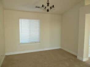 4180 Pembroke Ln in Shasta Lake, CA - Building Photo - Building Photo