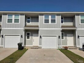 9525 Nature Crk Cir in Bellview, FL - Building Photo