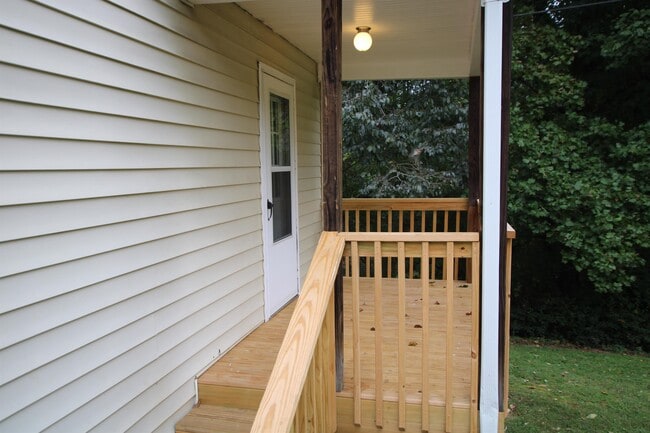 603 Jason Pl SW in Lenoir, NC - Building Photo - Building Photo