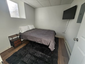 151 S Main St, Unit B7 in Northfield, VT - Building Photo - Building Photo