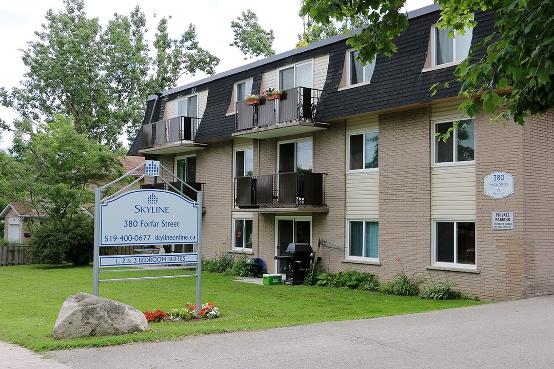 Forfar Street Apartments in Fergus, ON - Building Photo