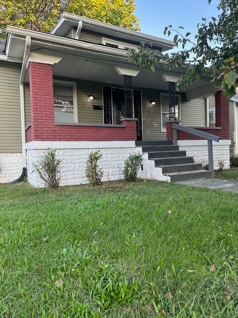 801 S 31st St in Louisville, KY - Building Photo
