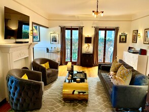 415 N Sycamore Ave in Los Angeles, CA - Foto de edificio - Building Photo