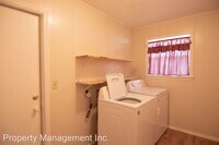 317 Delaware St photo'