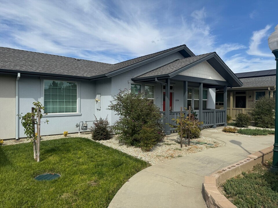 1334 Edith Cir in Orland, CA - Building Photo