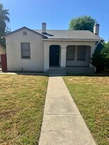 1361 N Safford Ave in Fresno, CA - Building Photo