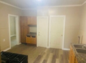 362 9th St, Unit 1st Floor in Troy, NY - Foto de edificio - Building Photo