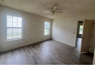 410 Wallington Rd in Wilmington, NC - Building Photo - Building Photo