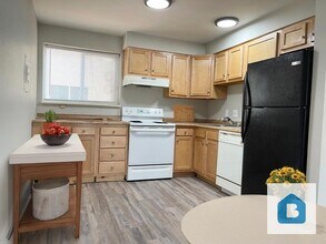 4228 Forrest Hill Rd in Colorado Springs, CO - Building Photo - Building Photo
