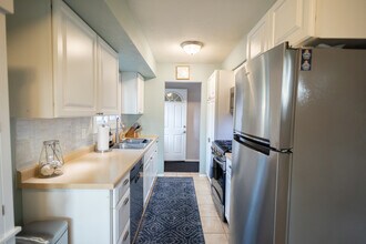5023 5th St NE in Minneapolis, MN - Building Photo - Building Photo