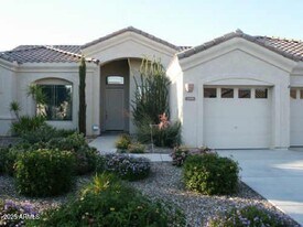4536 W Villa Linda Dr in Glendale, AZ - Building Photo