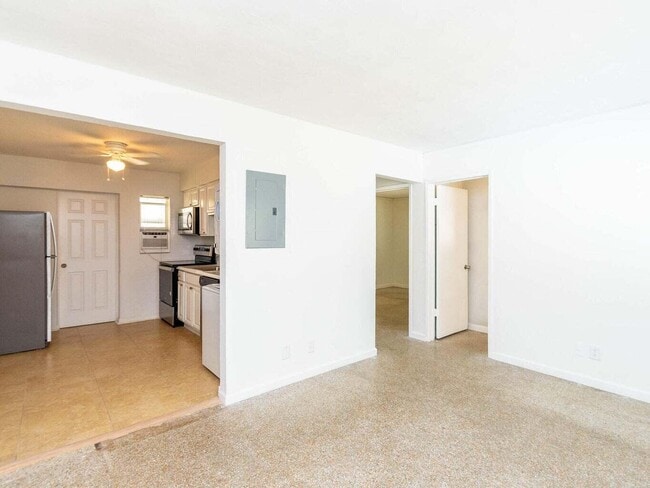 4230 NE 1st Terrace in Oakland Park, FL - Foto de edificio - Building Photo