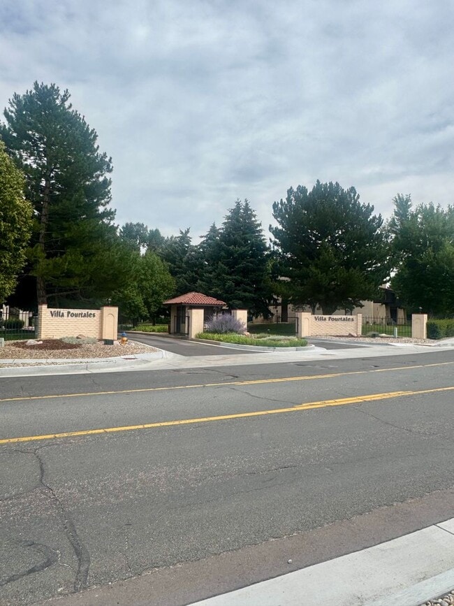 property at 3123 Broadmoor Valley Rd