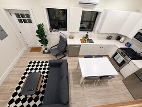 27 Graham St in Jersey City, NJ - Building Photo - Building Photo