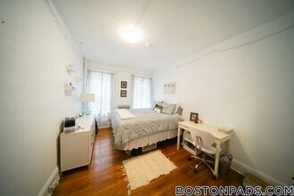 37 Dwight St in Brookline, MA - Foto de edificio - Building Photo