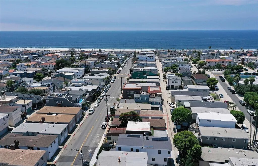445 Longfellow Ave, Unit 445 Longfellow in Hermosa Beach, CA - Building Photo