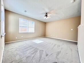 815 Forest Ivy Ln in Houston, TX - Building Photo - Building Photo