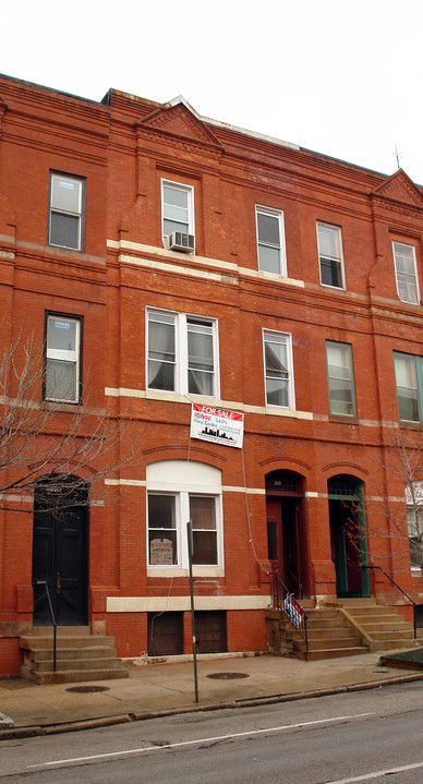 2116-2118 Saint Paul St in Baltimore, MD - Building Photo