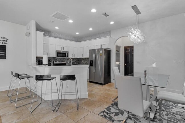 16748 Lazy Breeze Loop in Clermont, FL - Building Photo - Building Photo