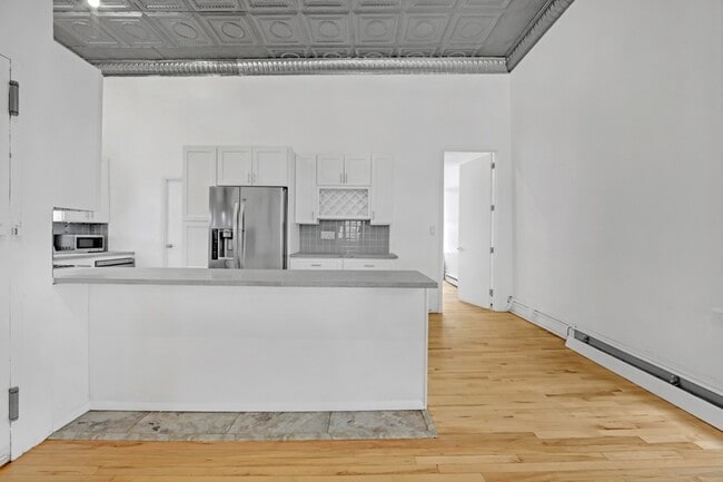 78 Grand St, Unit 3 in New York, NY - Foto de edificio - Building Photo