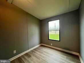 52 Brill Dr in Bunker Hill, WV - Building Photo - Building Photo