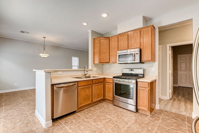 9060 Candyland Ave in Las Vegas, NV - Building Photo - Building Photo