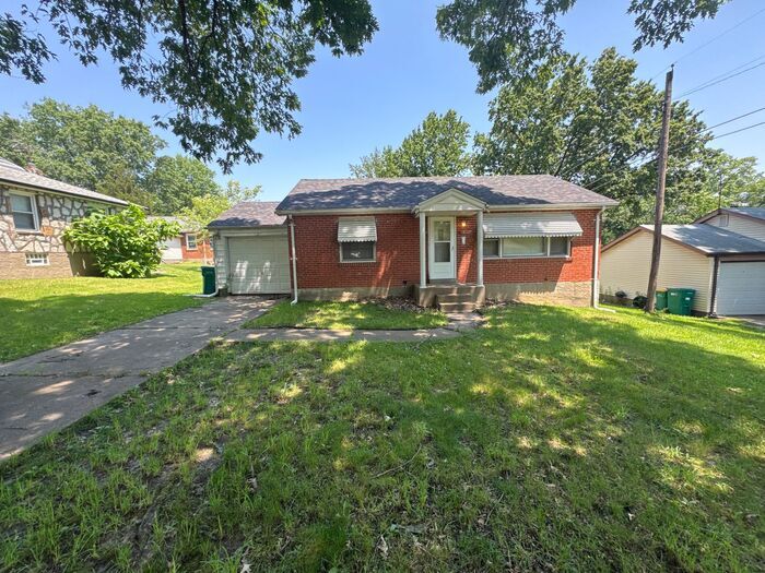 8117 Bluemont Way in St. Louis, MO - Building Photo