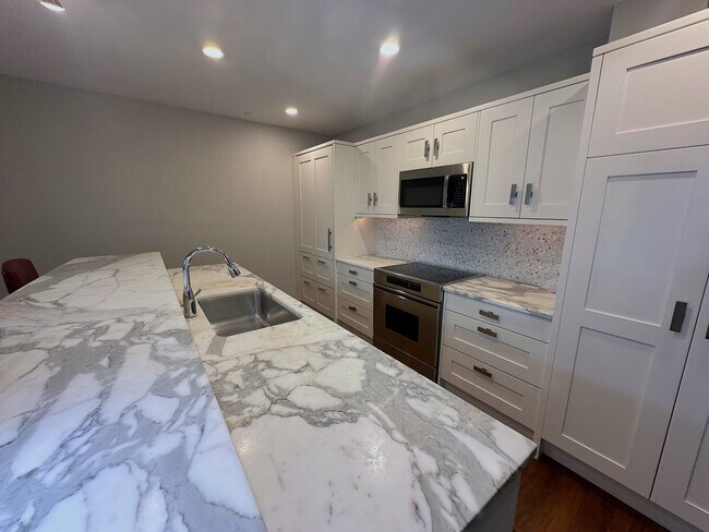 5563 S Vivian Ct in Littleton, CO - Building Photo - Building Photo
