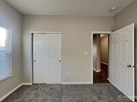 6646 Laurelwood Dr photo'
