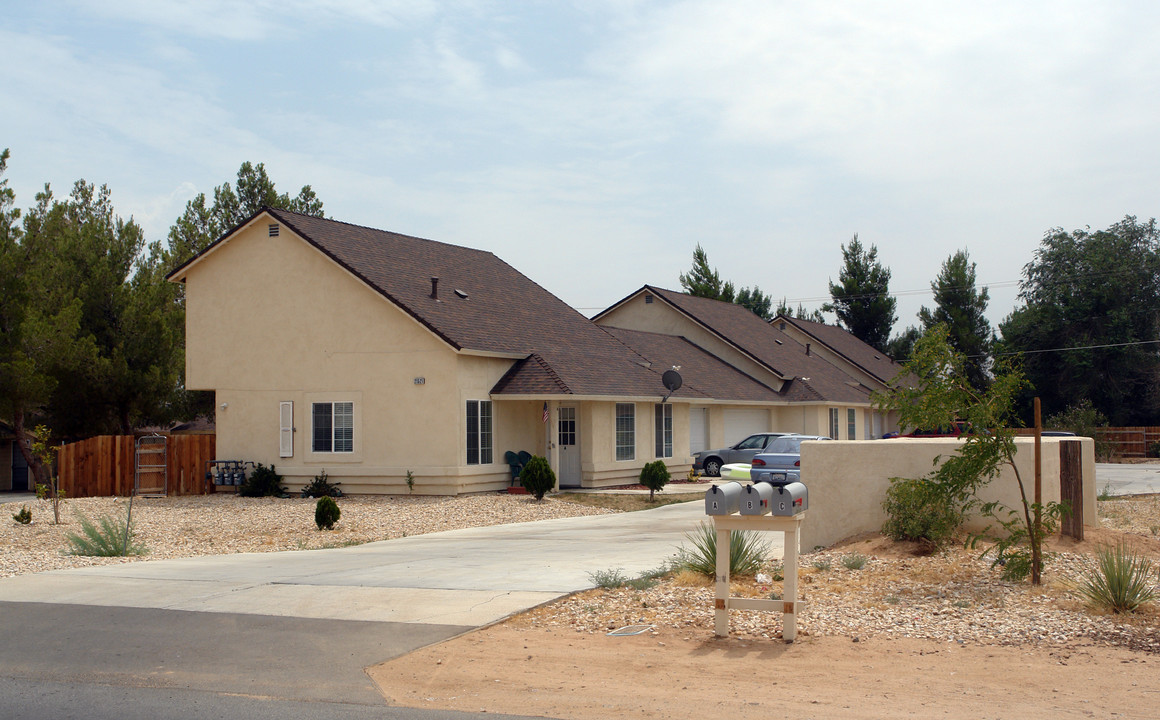 21521 Nisqually Rd in Apple Valley, CA - Building Photo