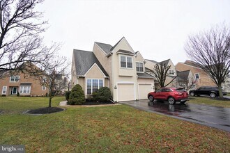 458 Country Club Dr in Lansdale, PA - Building Photo - Building Photo