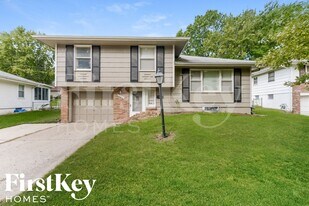 9220 Oakland Ave in Kansas City, MO - Building Photo