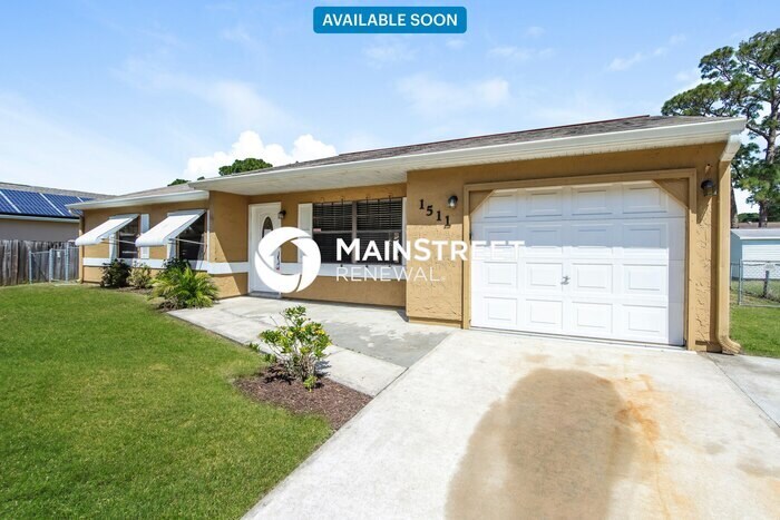 1511 Fairlee Ave NW in Palm Bay, FL - Building Photo