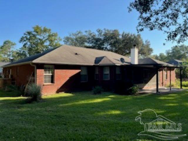 5681 Trevino Dr in Milton, FL - Building Photo