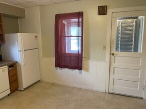 50 N Main St, Unit 4 in Deerfield, WI - Building Photo - Building Photo