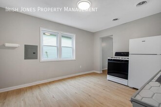 98 Edson St in West Seneca, NY - Building Photo - Building Photo