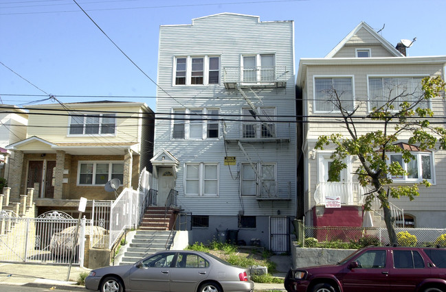 152 Seaview Ave in Jersey City, NJ - Building Photo - Building Photo