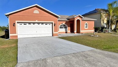 262 Beckenham Dr in Kissimmee, FL - Foto de edificio - Building Photo