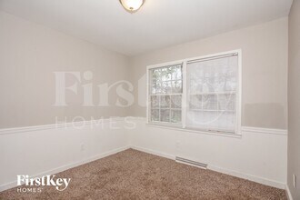 4901 Delivau Dr in Charlotte, NC - Building Photo - Building Photo