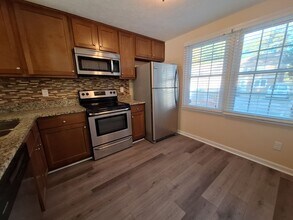 501 Chanticlar Ct in Newport News, VA - Building Photo - Building Photo