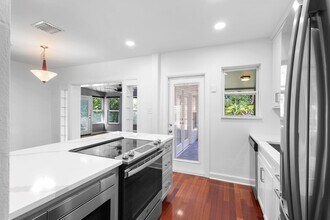 3623 Chelsea St in Orlando, FL - Building Photo - Building Photo