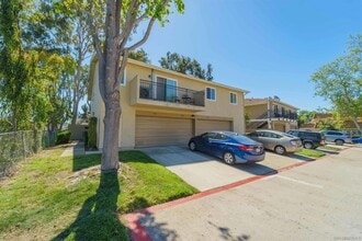 7915 Camino Kiosco in San Diego, CA - Building Photo - Building Photo