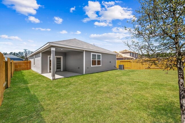 10415 Red Cardinal Dr in Cleveland, TX - Building Photo - Building Photo